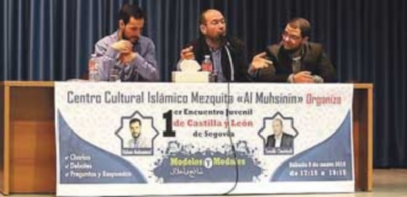 Hisham Muhammad y Taoufik Cheddadi durante la conferencia en el Centro Cultural San José. / El Adelantado