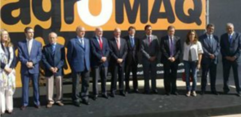 Las autoridades asistentes a la inaguración de la Feria Internacional Agropecuaria de Salamanca. / El Adelantado