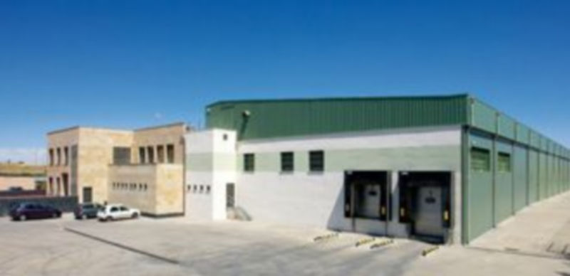 Las instalaciones de Jamones Segovia producen la marca Monte Nevado en la localidad de Carbonero el Mayor. / El Adelantado