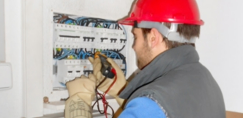 Un técnico de Creara