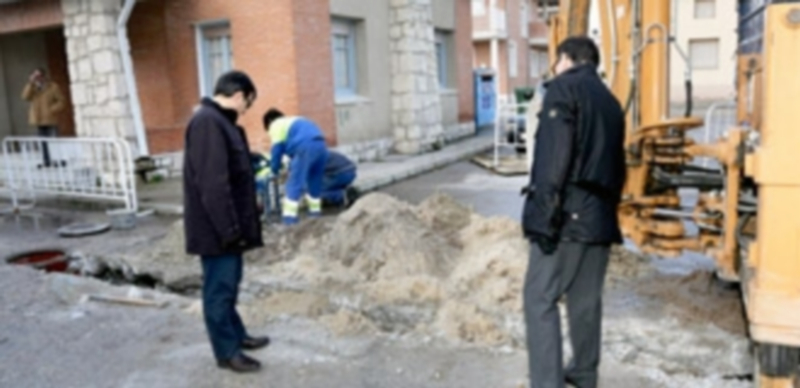 Francisco Vázquez (der.) y José Luis Sanz Merino