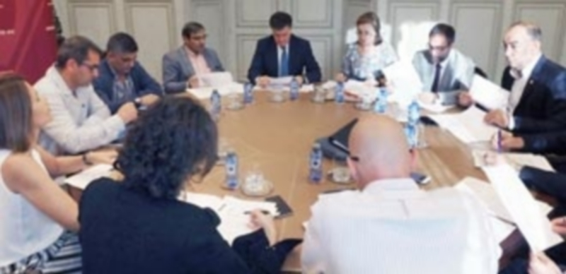 Las mancomunidades reciben un anticipo de 822.000 euros de sus ingresos públicos 1 La Junta de Gobierno de la Diputación provincial durante su última reunión