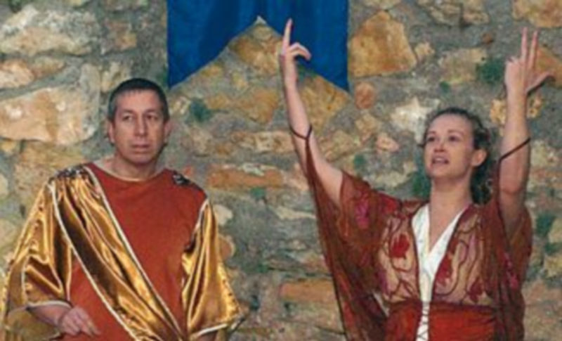 Dos de los personajes que participarán en la visita