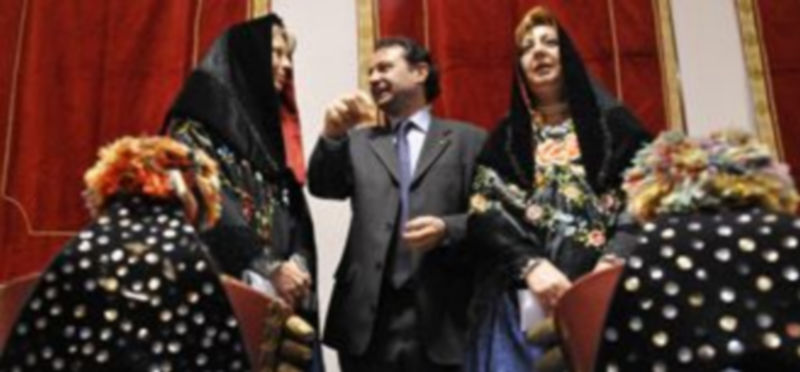 Una fiesta femenina con premios masculinos./ Juan Martín