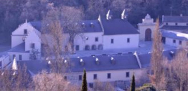 La instalación de la iluminación ornamental de la Casa de la Moneda se acometerá durante el año 2013. / Juan Martín