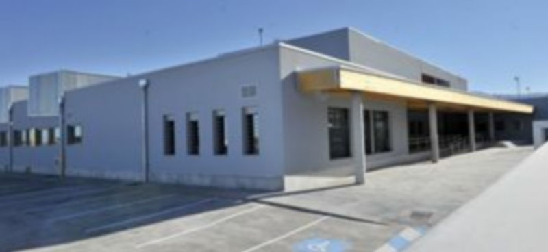 Imagen del exterior del centro específico de Formación Profesional construido en el barrio de Nueva Segovia./Kamarero