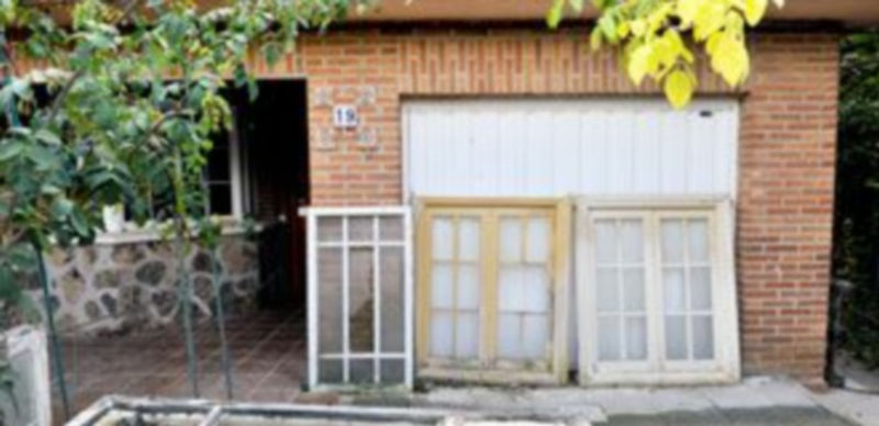 Imagen de la vivienda de La Higuera en la que residía la mujer cuya muerte está todavía por esclarecerse. / Kamarero