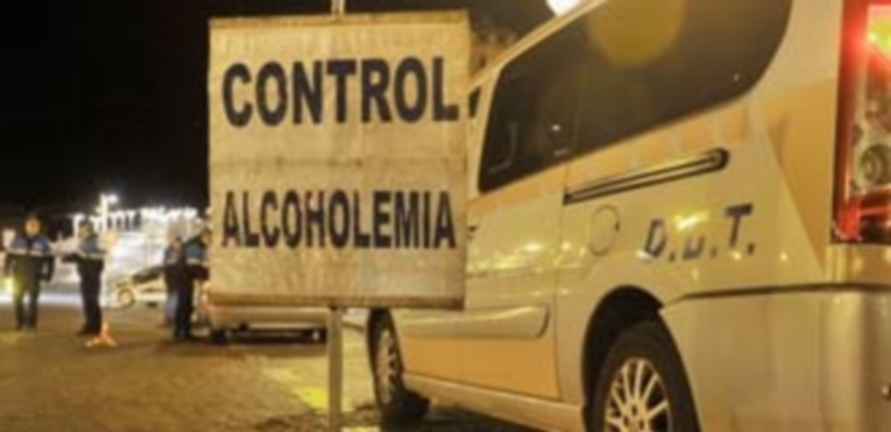 El plazo para presentar alegaciones y le pago con descuento será de 20 días. / Kamarero