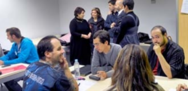 La alcaldesa junto con los representantes de la Fundación Santa María la Real y la Fundación Telefónica