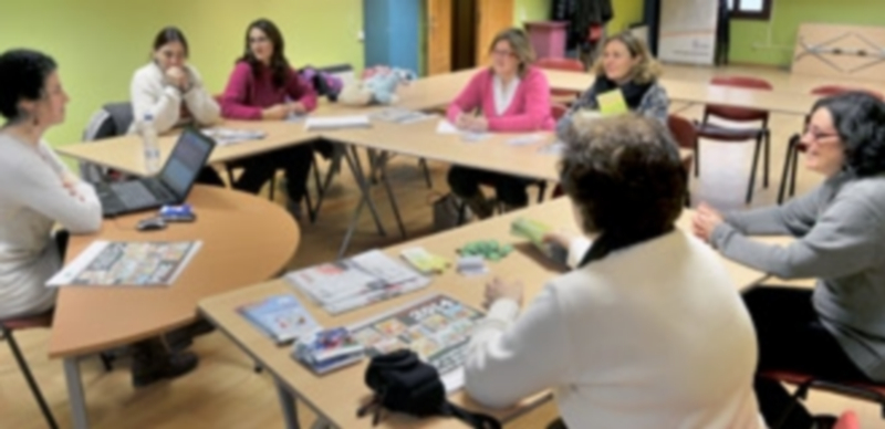 El colectivo de padres de alumnos da continuidad al programa ‘Fedampa Educa’  que creó el pasado curso. / Kamarero