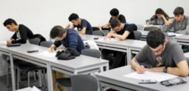 Inicio de las pruebas de la fase local de la XXVII Olimpiada Española de Física