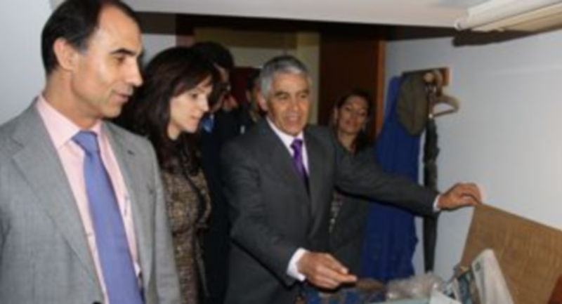 Antón subraya el esfuerzo de la Junta en mantener las políticas sociales 1 Antón estuvo acompañado por la consejera de Agricultura Silvia Clemente en su visita a San Pedro de Gaíllos./ El Adelantado