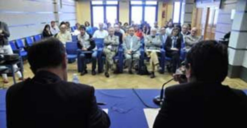 Un momento de la clausura de la jornada en la que intervinieron Eugenio Hurtado y Miguel Ángel Mediavilla. / J.M.