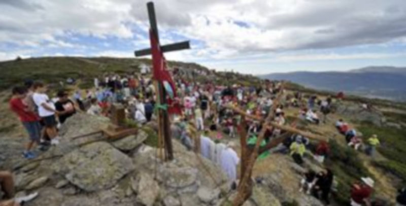 Imagen de la celebración de Malangosto que tuvo lugar el año pasado y que reunió a varios centenares de romeros. / Kamarero