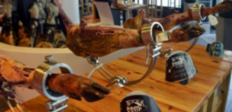 Grupo Copese abre su primer local ‘Happig’en Madrid 1 Productos ibéricos que ofrece la tienda ‘Happig’./ El Adelantado