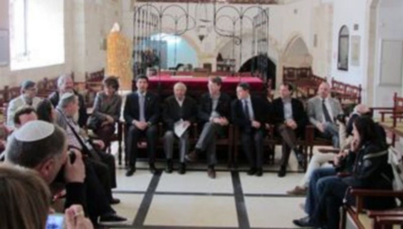 Uno de los encuentros mantenidos con varios alcaldes israelíes. / El Adelantado