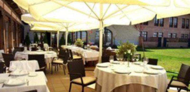 Imagen del nuevo servicio que ofrece Hotel Cándido de cara a la temporada veraniega en Segovia. / El Adelantado