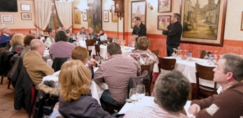 Un momento de la jornada de cata que tuvo lugar en el restaurante Los Mellizos de Carbonero el Mayor. / El Adelantado