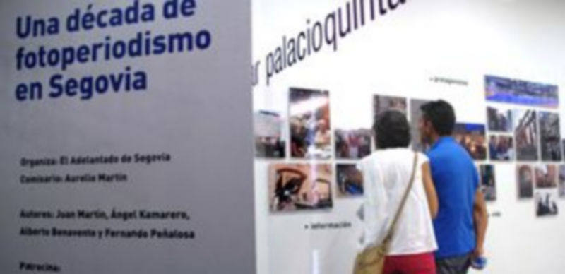 La muestra ofrecía la particular visión de la actualidad del equipo de fotógrafos de El Adelantado. / Juan Martín