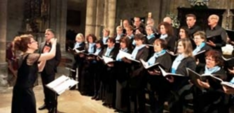 Momento de la actuación del coro segoviano en Cantabria. / El Adelantado