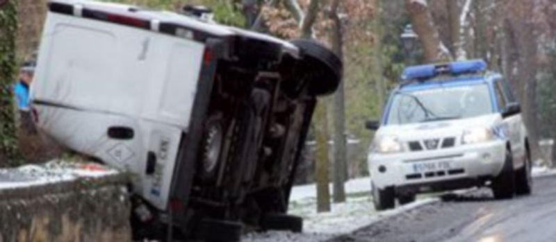 Un hombre resultó herido leve en un accidente registrado por la mañana en el Paseo de Santo Domingo de Guzmán./F.D.