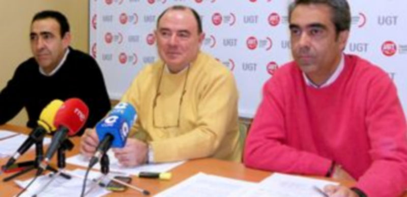 De izquierda a derecha: Nino Casasola