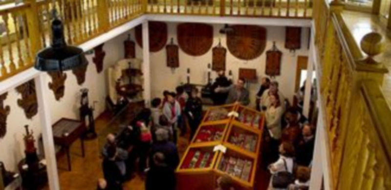 La Academia de Artillería acogerá la muestra itinerante ‘Al asalto’. / Kamarero