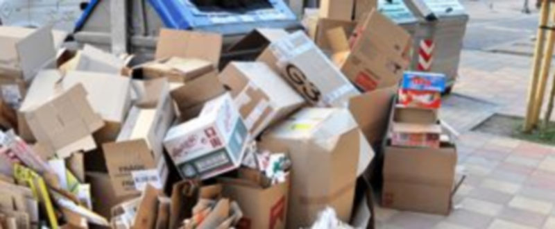 Los ciudadanos tienen cada vez más clara la importancia del reciclaje para el medio ambiente./Kamarero