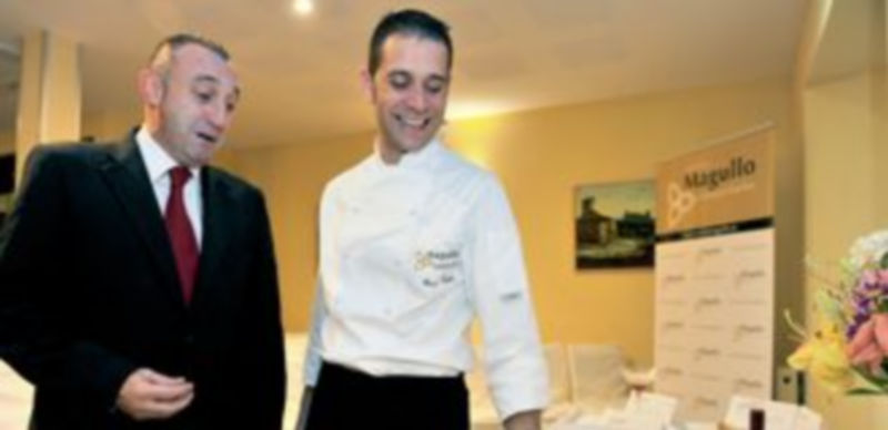 Óscar Calle en la presentación del Festival de Cocina Joven./ KAMARERO