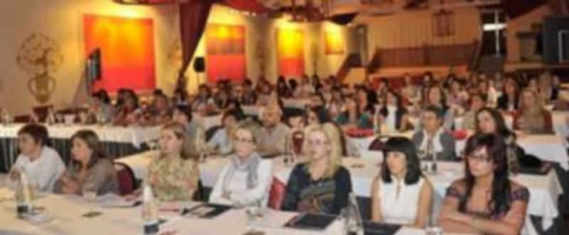 El curso se ha desarrollado en el Hotel El Rancho. / Kamarero.