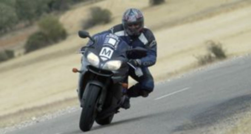 Las  motos recibieron el control de la Guardia Civil la última semana./Juan Martín