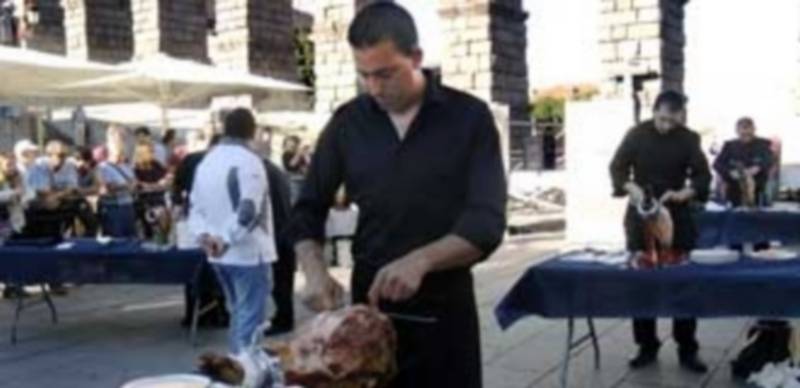 Fueron nueve los concursantes en el III Campeonato Provincial de Corte de Jamón