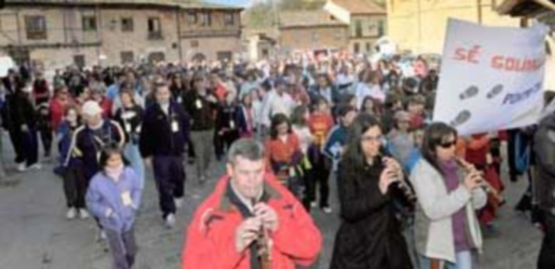 Medio millar de personas participaron el año pasado en la Caminata que se acerca hasta El Sotillo. / Kamarero