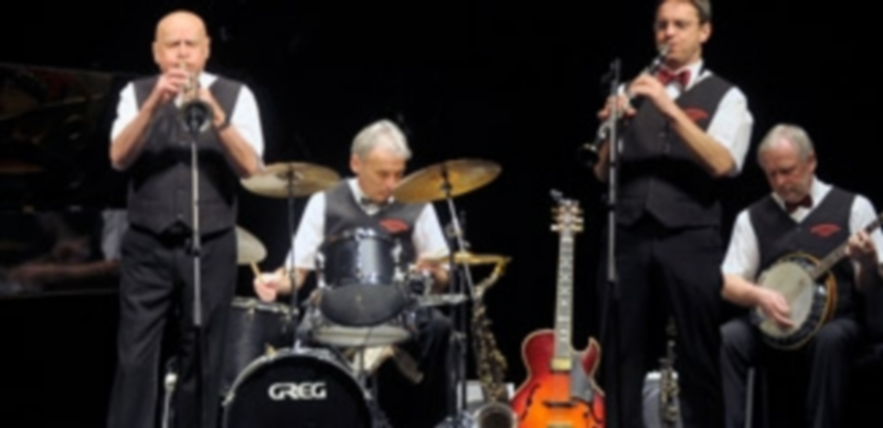 Los miembros de la Metropolitan Jazz Band de Praga