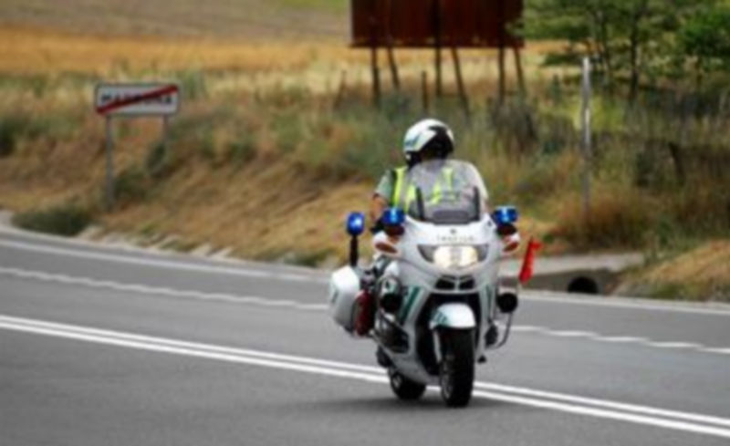 La Guardia Civil vigilará especialmente este semana a los camiones./ Kamarero