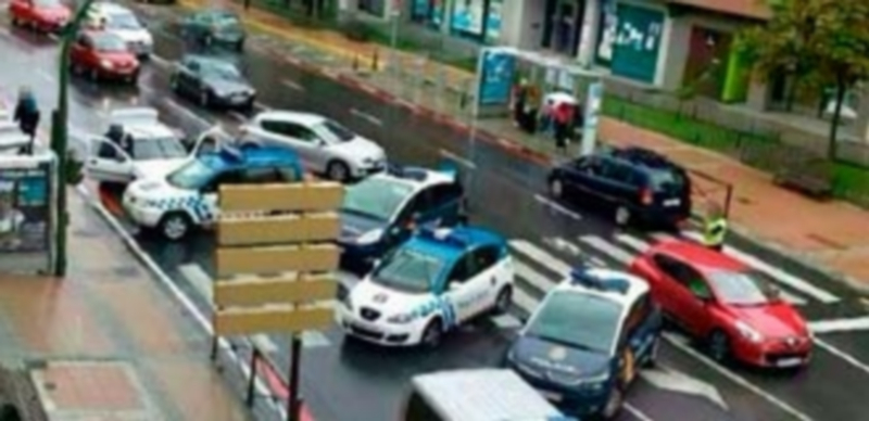 La intervención policial generó algunos problemas de circulación en Vía Roma. / El Adelantado