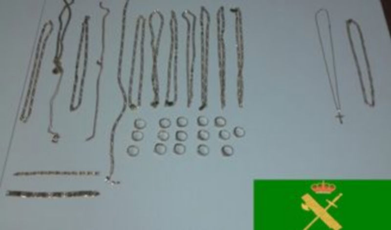 Los ladrones robaron varias cadenas