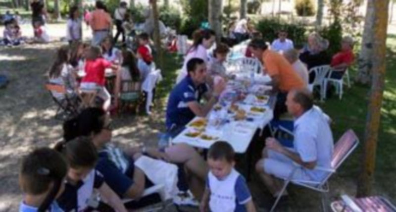 Jornada de convivencia organizada este verano por la Asociación de Familias Numerosas de Segovia. / M. Galindo