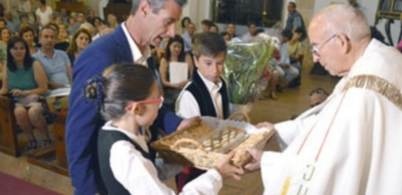 La Ofrenda incluyó productos de la tierra. / TAMARA DE SANTOS