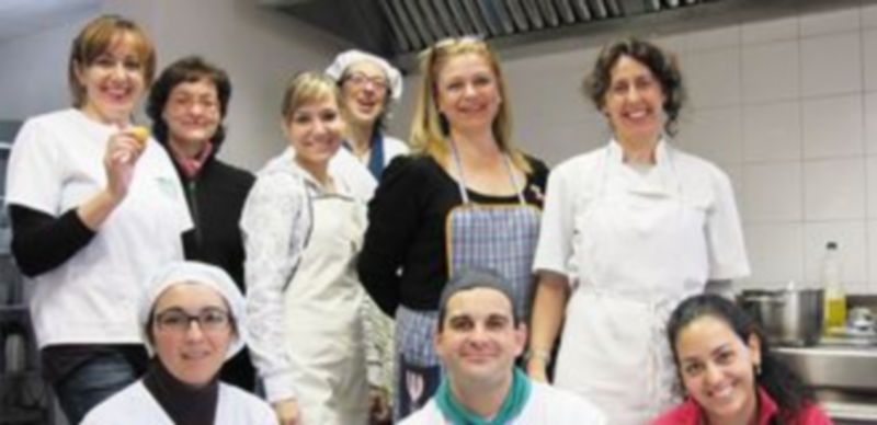 Alumnas de un curso de formación de cocina organizado por Ismur. / El Adelantado