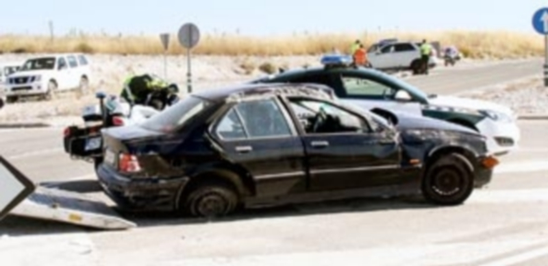 Estado en el que quedó uno de los vehículos siniestrados en la carretera cuellarana