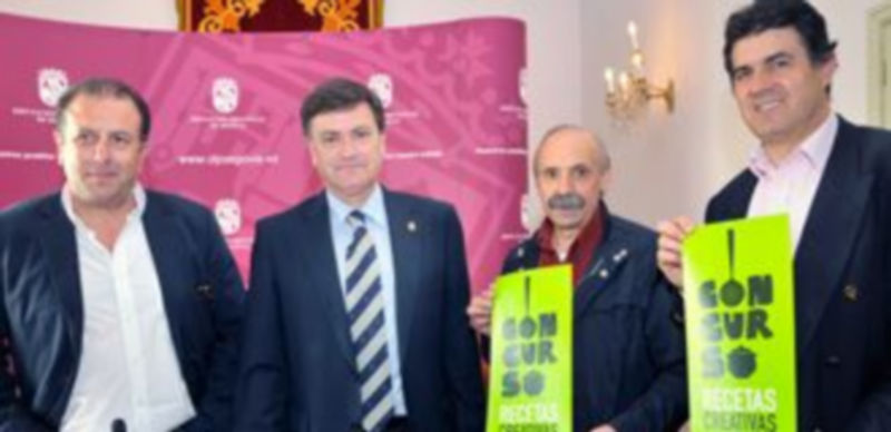 De izquierda a derecha: Rafael Casado