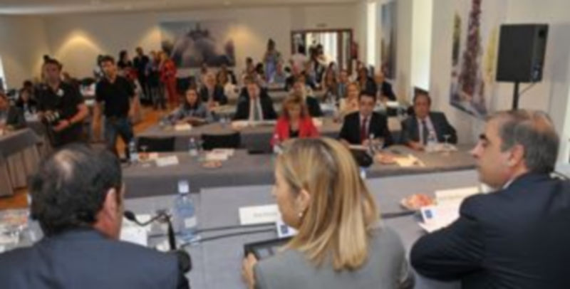 Castilla y León pide al Gobierno más coordinación en Sanidad 1 Parlamentarios de diferentes comunidades participan en La Granja en un encuentro