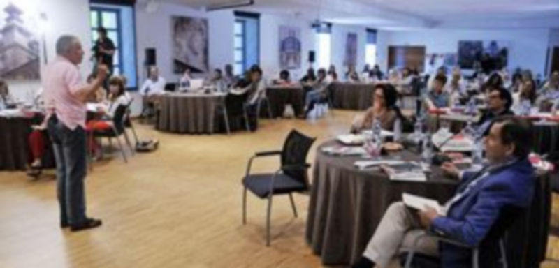 Las Jornadas  de Gestión Aplicada a la Farmacia Hospitalaria reúnen en el parador de turismo del Real Sitio de San Ildefonso a cerca de un centenar de profesionales de toda España. / Juan Martín.