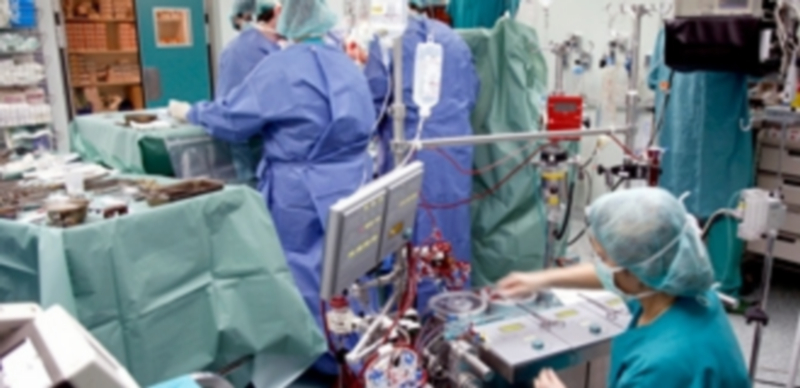 una operación de trasplante de corazón realizada el Hospital Clínico de Valladolid. / Ical