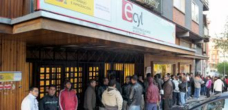 Imagen de archivo de la entrada de la Oficina de Empleo de Segovia