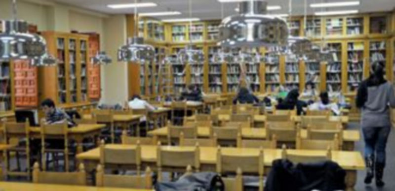 La biblioteca del Palacio de Mansilla será trasladada a la nueva sede de la plaza Alto de los Leones de Castilla. / Kamarero