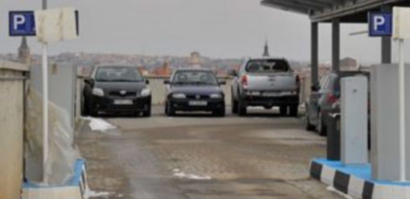 La Junta tenía previsto abrir el parking de pago el pasado octubre. / Kamarero