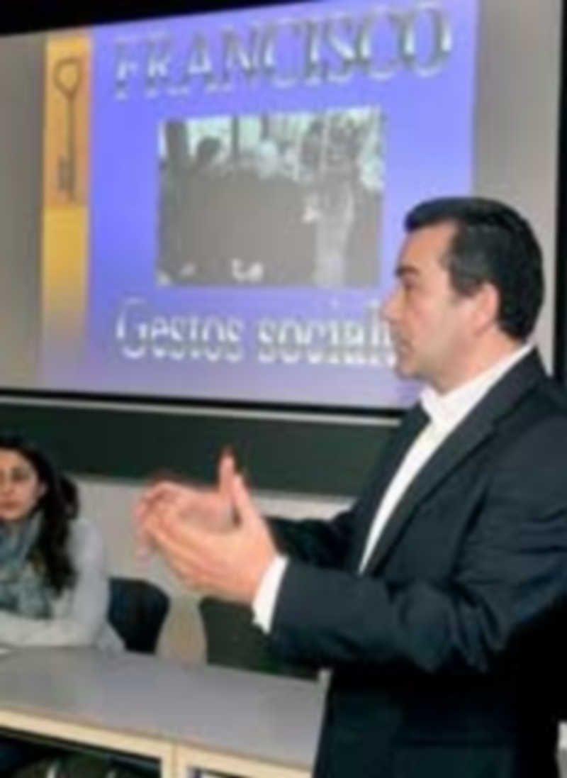 Clemente Arribas en su ponencia ‘Gestos Sociales del Pontífice’./Kamarero