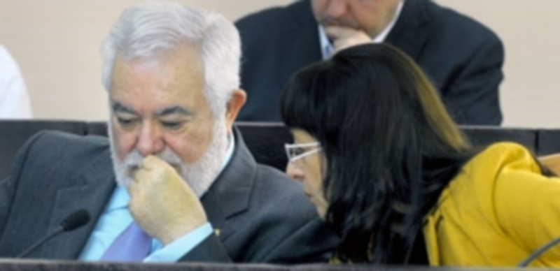 Los diputados del PSOE Jesús Bravo y Yolanda Torrego